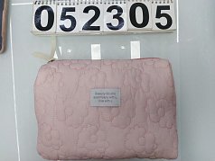 Косметичка с вышивкой 20х10х9 см